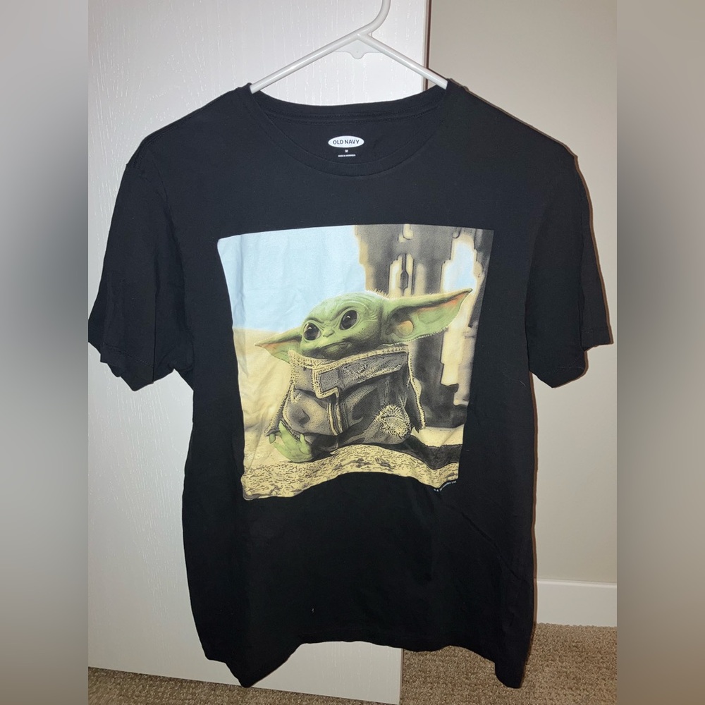 BUNDLE: 5 T-Shirts Men’s Medium 5 For 1 Deal!!!